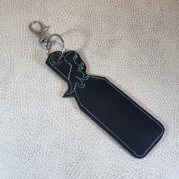 Click and Go Dinosaur Lip Balm holder - Picture 2 of 2